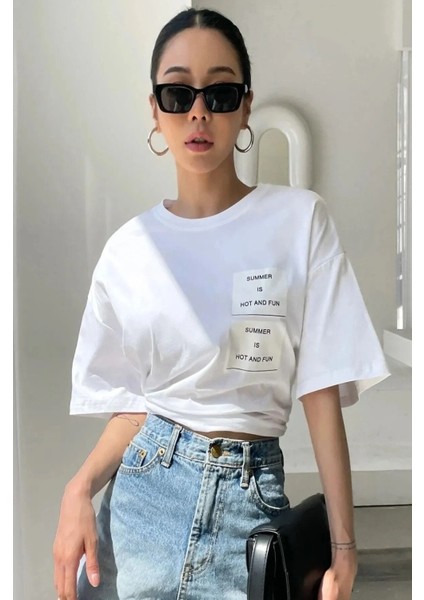 Yaz Sıcak ve Eğlenceli Baskılı Beyaz Bisiklet Yaka Oversize T-Shirt fiyatları