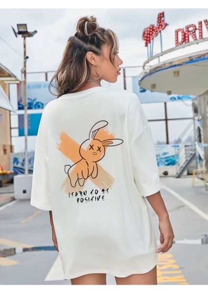 Pozitif Tavşan Baskılı Oversize Pamuklu Unisex T-Shirt modelleri