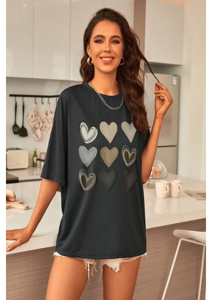 Büyük Beden Antrasit 3x3 Kalp Baskılı ' Oversize T-Shirt? modelleri