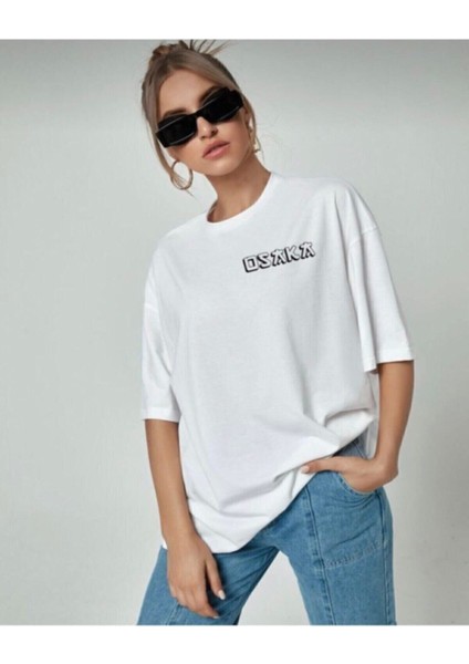 Kadın Oversize Osaka Baskılı Beyaz T-Shirt fiyatları