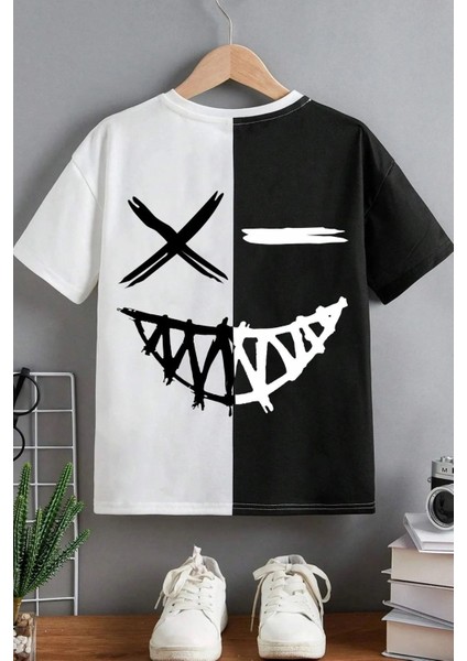 Gülücük Baskılı Siyah Beyaz Parçalı Oversize Bisiklet Yaka Çocuk T-Shirt modelleri
