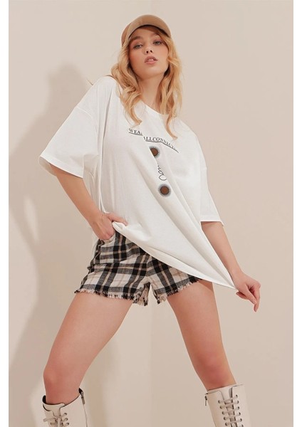 Büyük Beden Kadın Nature & Nurture Baskılı Oversize Pamuklu T-Shirt fırsatları