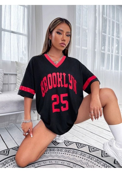 V Yaka Brooklyn 25 Baskılı Oversize T-Shirt indirimleri