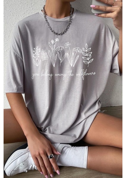 Kadın Gri Wildflowers Baskılı Oversize T-Shirt fiyatları