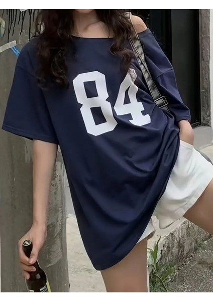 Kadın Düşük Omuz Kayık Yaka Beyaz 84 Baskılı T-Shirt indirimleri