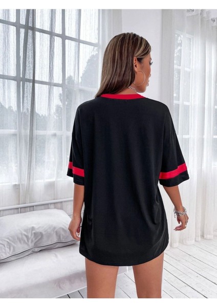 V Yaka Brooklyn 25 Baskılı Oversize T-Shirt