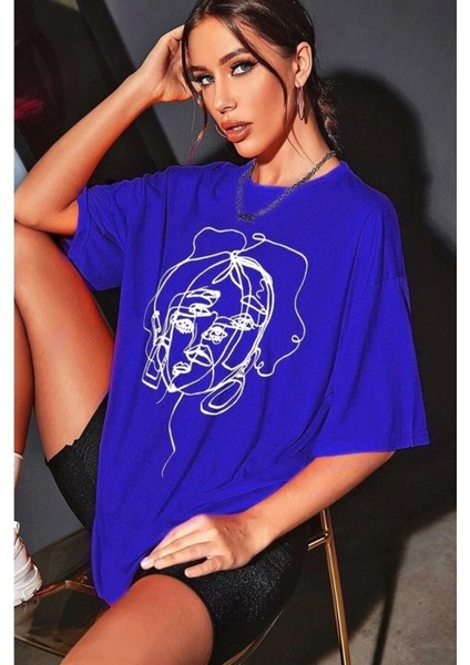 Kadın Çizgili Figür Oversize Siyah T-Shirt modelleri