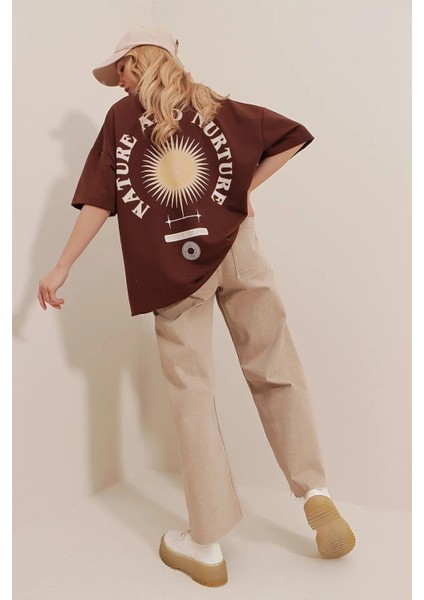 Büyük Beden Kadın Nature & Nurture Baskılı Oversize Pamuklu T-Shirt