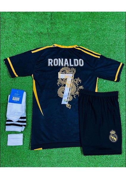 R.e.a.l M.a.d.r.i.d 2024/25 Yeni Sezon Cristiano Ronaldo Konsept Çocuk Forması 4'lü Set (Black-Gold) modelleri