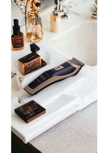 Şarjlı Çok Fonksiyonlu Tüy Kısaltıcı ve Tıraş Makinesi Kısa ve Güçlü Kullanım fırsatları