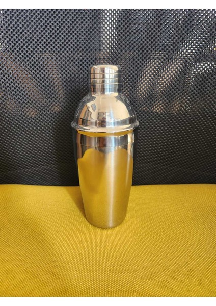 Paslanmaz Çelik 500 ml Shaker ile Sağlıklı ve Şık Antrenmanlar