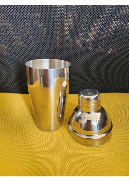 Paslanmaz Çelik 500 ml Shaker ile Sağlıklı ve Şık Antrenmanlar modelleri