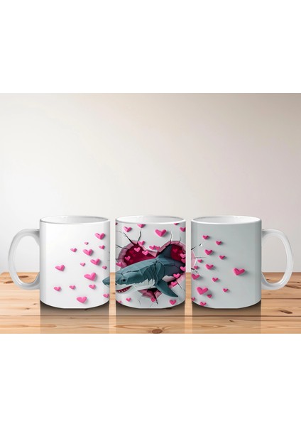 Kalplerle Süslenmiş Duvar Arasında Mavi Köpekbalığı - Baskılı Kahve Kupası indirimleri