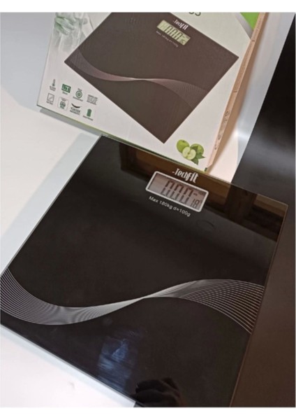 Şık Siyah Cam Dijital Banyo Baskülü, Hassas ve Kullanışlı Ölçüm Keyfi