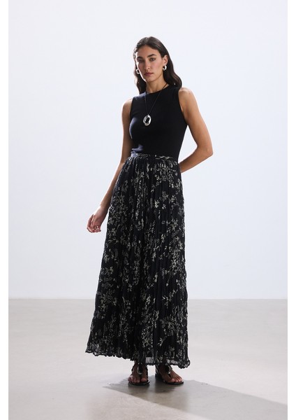 Minimal Çiçek Desenli Kraşlı Etek