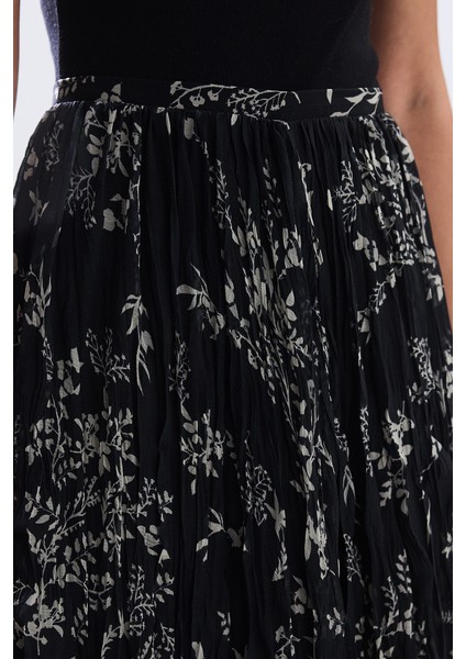 Minimal Çiçek Desenli Kraşlı Etek modelleri