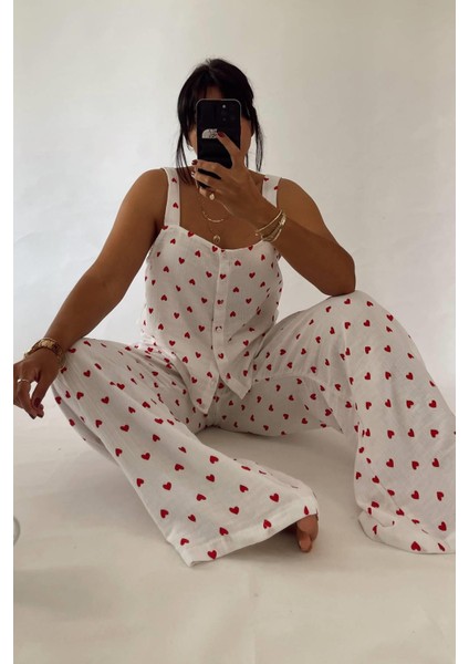 Müslin Kalp Desenli Beyaz Pijama Takımı