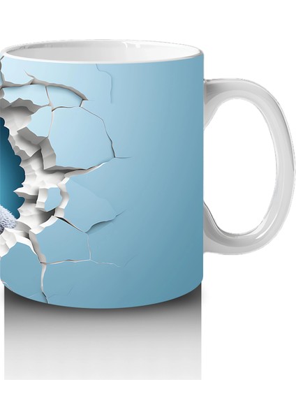 Çatlak Duvar Arasında Penguen Figürü – Baskılı Kahve Kupası fırsatları