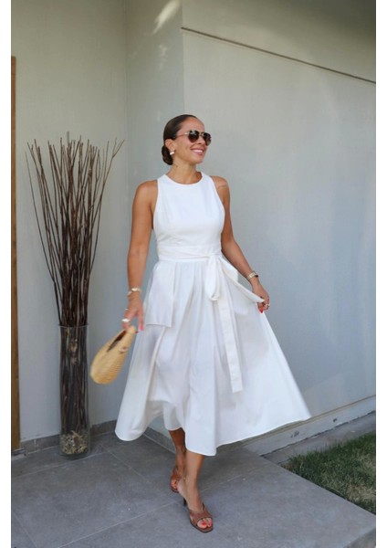 Ekru Sırt Dekolte Detay Elbise fiyatları