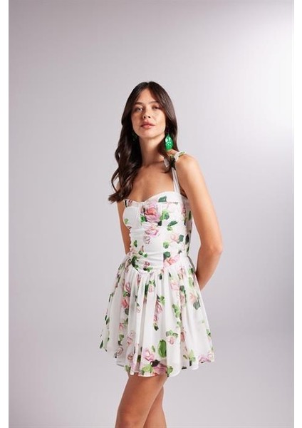 Esther Elbise Beyaz fırsatları