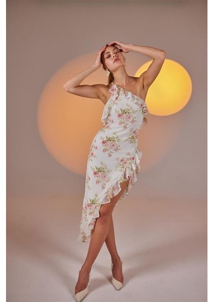 Amorous Elbise Ekru indirimleri