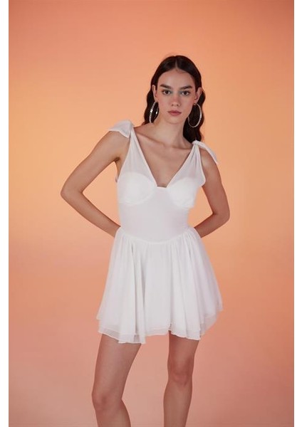 Fiona Elbise Beyaz indirimleri