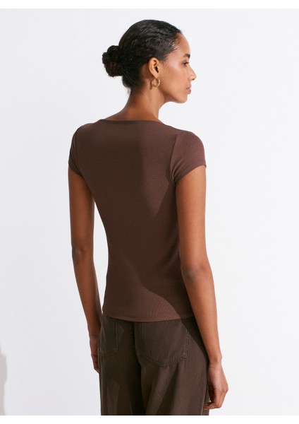 31855 Kayık Yaka T-Shirt-Açık Kahve fiyatları