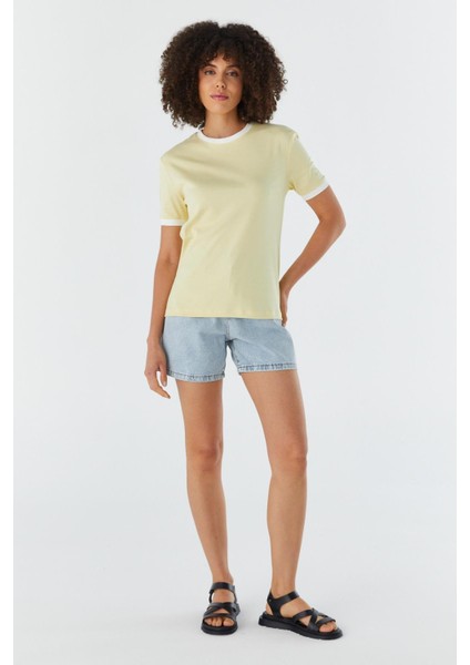 Şerit Detaylı Bluz Sarı