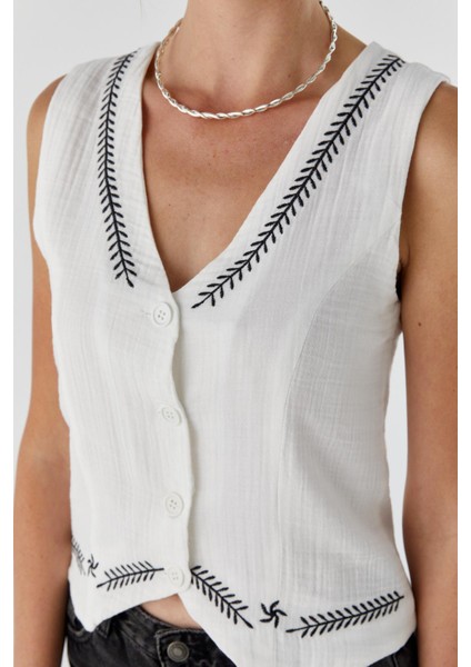 Desenli Müslin Yelek Ekru fırsatları