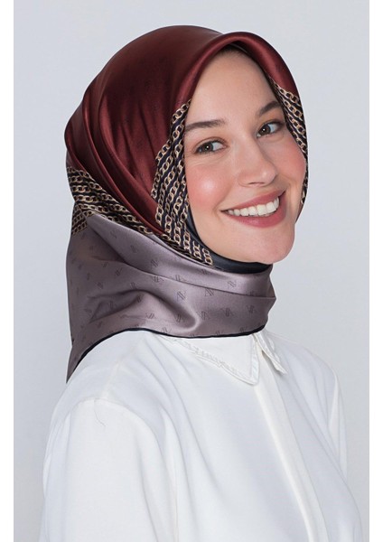 Nostalji Serisi Sura İpek Eşarp 8116-31