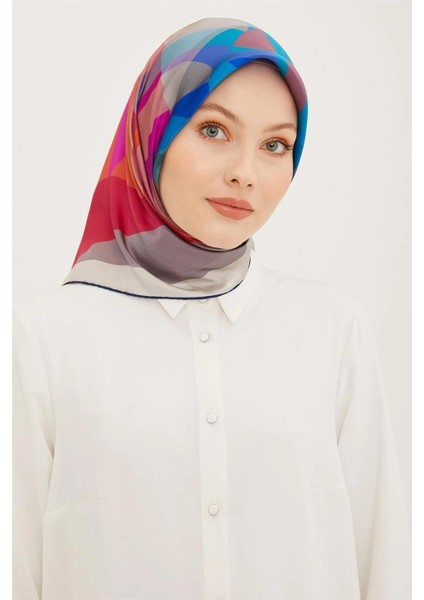Nostalji Serisi Sura İpek Eşarp 8901-01NS