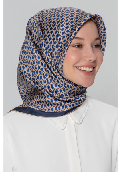 Nostalji Serisi Sura İpek Eşarp 8401-35