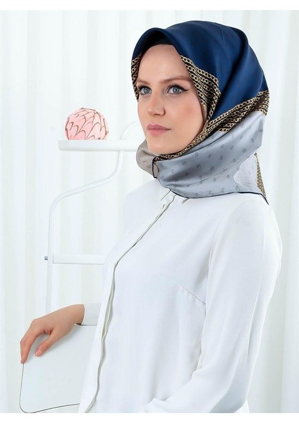 Nostalji Serisi Sura İpek Eşarp 8116-39