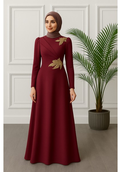 Tesettür Gold Aplikeli Kloş Kesim Krep Elbise 2812