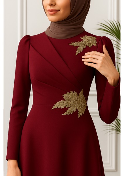 Tesettür Gold Aplikeli Kloş Kesim Krep Elbise 2812 fiyatları