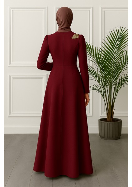 Tesettür Gold Aplikeli Kloş Kesim Krep Elbise 2812 modelleri