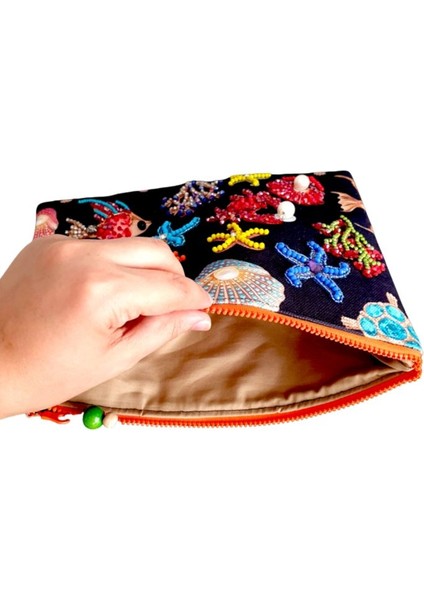7348 El Yapımı Deniz Canlıları Desenli Boncuk Işlemeli Clutch / Askılı Çanta fırsatları