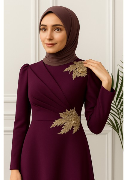 Tesettür Gold Aplikeli Kloş Kesim Krep Elbise 2812 fiyatları