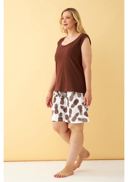 Kadın Kahverengi Ananas Desenli Şortlu Büyük Beden Pijama Takımı modelleri