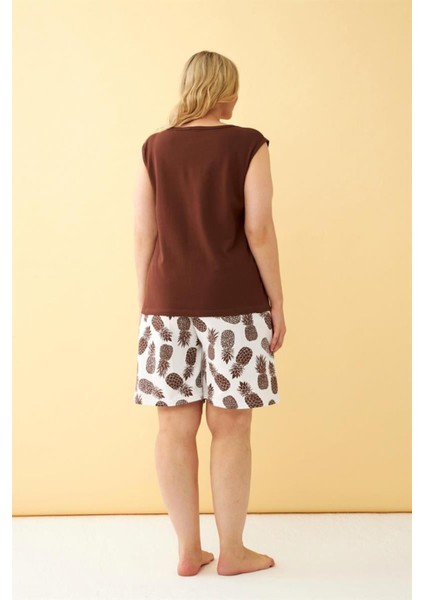 Kadın Kahverengi Ananas Desenli Şortlu Büyük Beden Pijama Takımı indirimleri