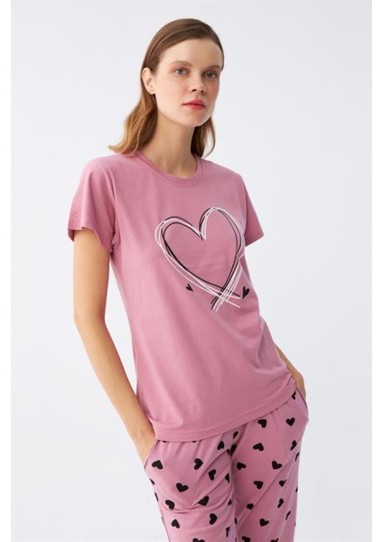 Kadın Pembe Kalp Baskılı Kapri Pijama Takımı modelleri