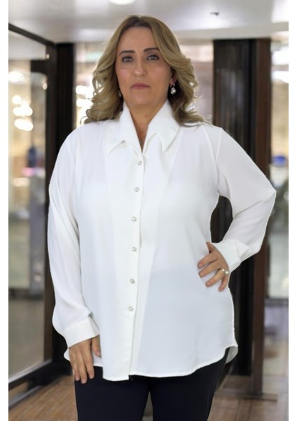 Inci Taş Düğmeli Yaka Detaylı Saten Kumaş Büyük Beden Gömlek