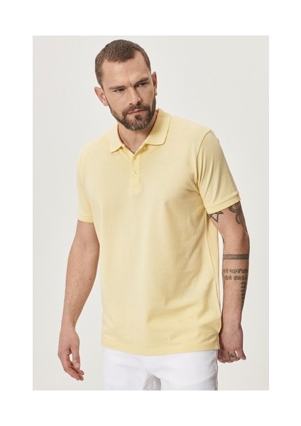 AC&Co / Altınyıldız Classics Erkek Çekmeyen Pamuklu Kumaş Slim Fit Dar Kesim Sarı-Beyaz Kıvrılmaz Polo Yaka Tişört