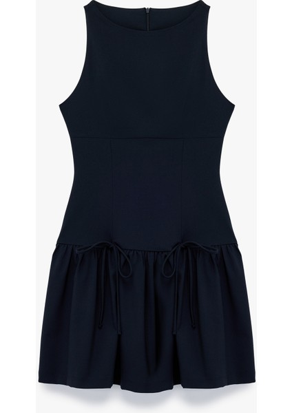 Kolsuz Bisiklet Yaka Slim Fit Fiyonklu Mini Elbise