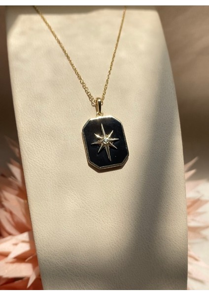 14 Ayar Altın Taşlı Kuzey Yıldızı Kolye fırsatları