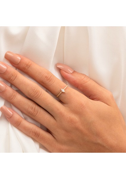 Gümüş Yüzük - Gümüş Yüzük - Signity (Swarovski) Taşlı El Yapımı Dövülü Eskitme Minimal 925 Ayar Gümüş Yüzük indirimleri