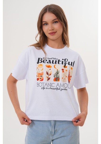 Kadın Beyaz Oversize Tişört – Botanik Baskılı,beautiful / Botanic Amour Yazılı fiyatları