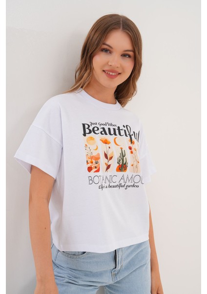 Kadın Beyaz Oversize Tişört – Botanik Baskılı,beautiful / Botanic Amour Yazılı indirimleri