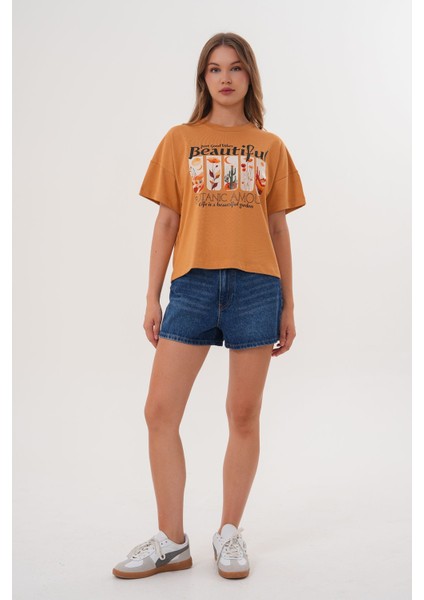 Kadın Taba Oversize Tişört – Botanik Baskılı,beautiful / Botanic Amour Yazılı