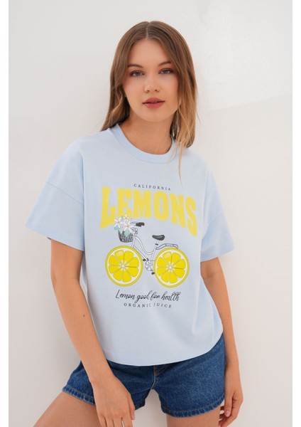 Kadın Mavi Oversize California Lemons Baskılı Tişört modelleri